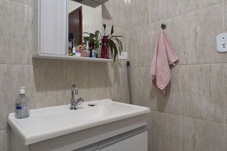 Casa à venda com 150m², 3 quartos e 2 vagasBanheiro 1