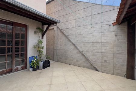 Casa à venda com 150m², 3 quartos e 2 vagasÁrea de Serviço
