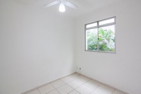 Quarto 2 de apartamento para alugar com 2 quartos, 52m² em Shopping Park, Uberlândia