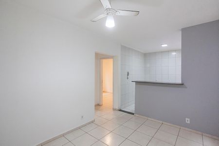 Sala de apartamento para alugar com 2 quartos, 52m² em Shopping Park, Uberlândia