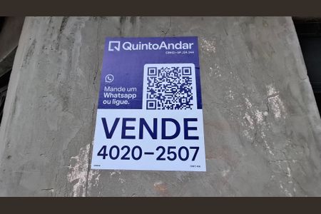 Casa à venda com 240m², 2 quartos e 2 vagasPlaquinha