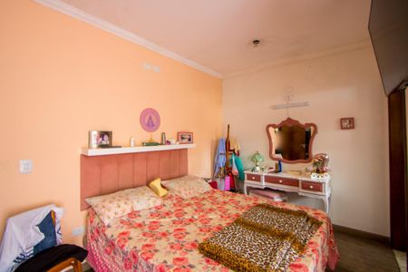 Casa à venda com 240m², 2 quartos e 2 vagasQuarto 1 - Suíte