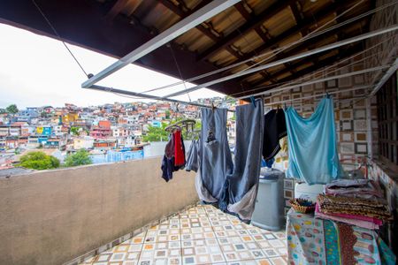 Casa à venda com 240m², 2 quartos e 2 vagasÁrea de serviço