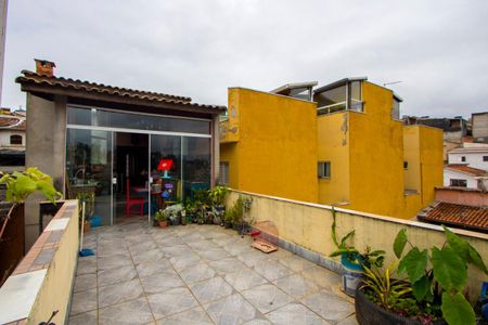 Casa à venda com 240m², 2 quartos e 2 vagasÁrea externa
