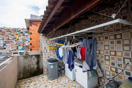 Casa à venda com 240m², 2 quartos e 2 vagasÁrea de serviço