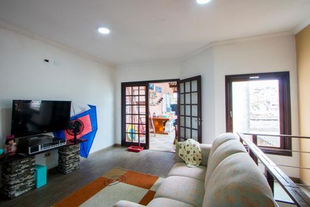 Casa à venda com 240m², 2 quartos e 2 vagasSala 2