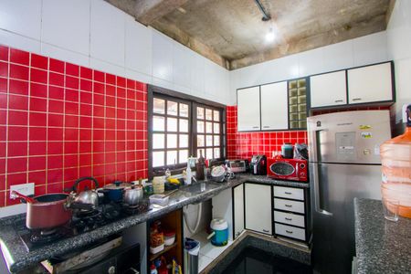 Casa à venda com 240m², 2 quartos e 2 vagasCozinha