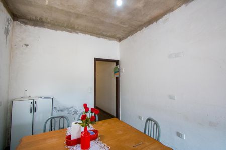 Casa à venda com 240m², 2 quartos e 2 vagasCozinha