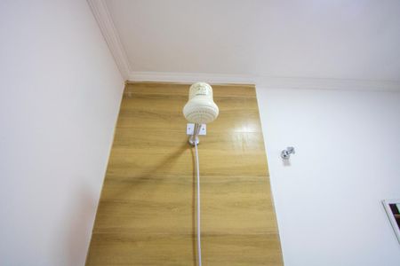 Casa à venda com 240m², 2 quartos e 2 vagasBanheiro do quarto 2