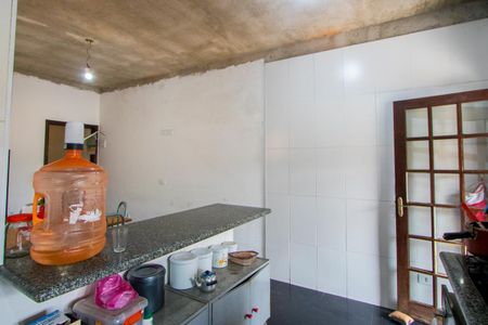 Casa à venda com 240m², 2 quartos e 2 vagasCozinha