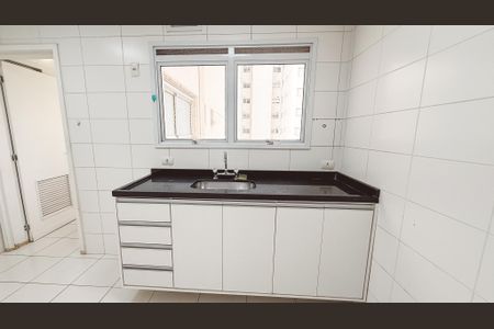 Apartamento à venda com 110m², 2 quartos e 2 vagasCozinha