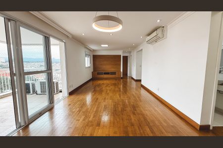 Apartamento à venda com 110m², 2 quartos e 2 vagasSala