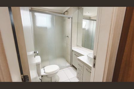 Apartamento à venda com 110m², 2 quartos e 2 vagasBanheiro da Suíte