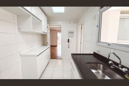Apartamento à venda com 110m², 2 quartos e 2 vagasCozinha