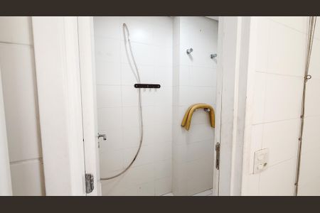 Apartamento à venda com 110m², 2 quartos e 2 vagasBanheiro de serviço