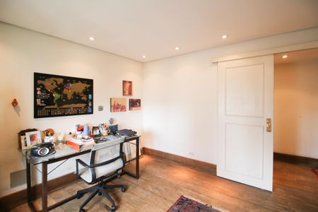 Apartamento à venda com 158m², 3 quartos e 3 vagasSuíte 2