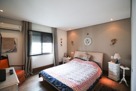 Apartamento à venda com 158m², 3 quartos e 3 vagasSuíte 1