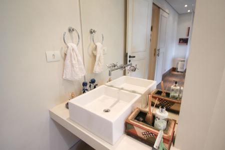 Apartamento à venda com 158m², 3 quartos e 3 vagasBanheiro da Suíte 2