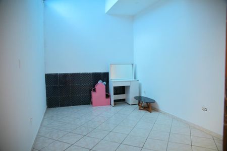 Casa para alugar com 90m², 2 quartos e 1 vagaQuarto 1 