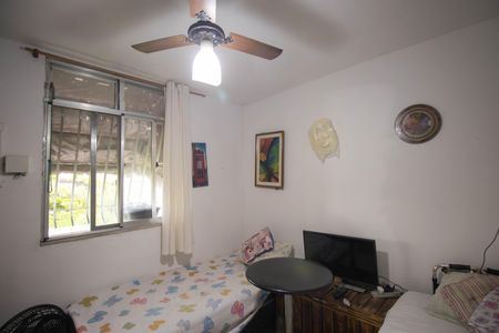 Quarto 2 de apartamento para alugar com 2 quartos, 53m² em Neves, São Gonçalo