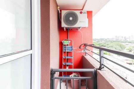 Varanda de kitnet/studio para alugar com 1 quarto, 26m² em Butantã, São Paulo