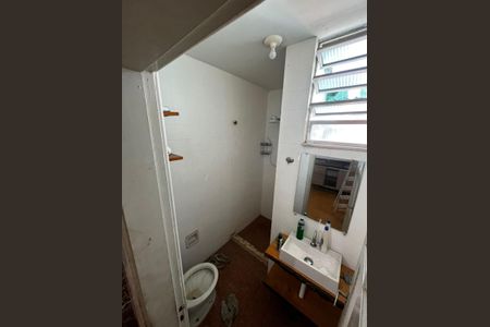 Banheiro de apartamento para alugar com 2 quartos, 70m² em Jardim Catarina, São Gonçalo