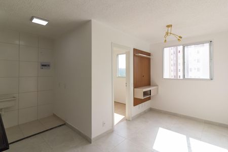 Sala de apartamento para alugar com 2 quartos, 34m² em Usina Piratininga, São Paulo