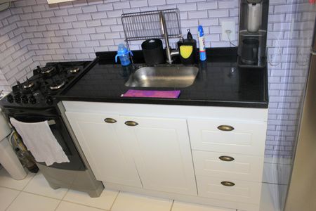 Cozinha  de apartamento à venda com 2 quartos, 36m² em Vila Flora, Guarulhos