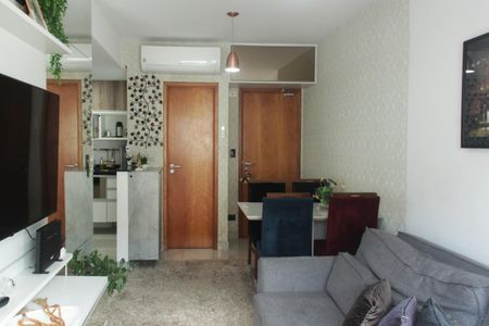 Sala de apartamento para alugar com 2 quartos, 56m² em Vila Matias, Santos