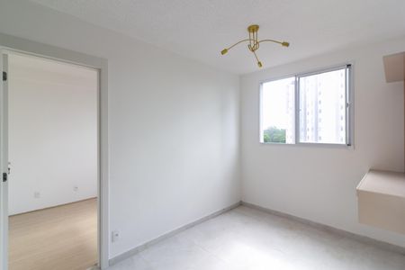 Sala de apartamento para alugar com 2 quartos, 34m² em Usina Piratininga, São Paulo