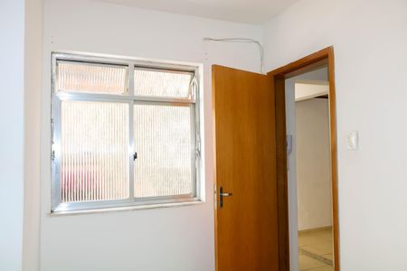 Quarto 1 de casa de condomínio para alugar com 2 quartos, 56m² em Encantado, Rio de Janeiro