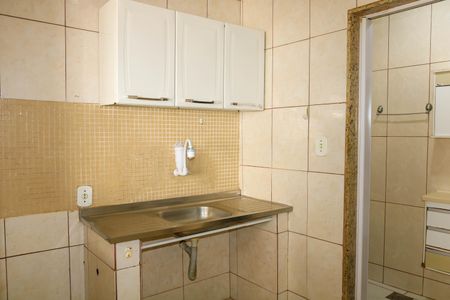 Casa de condomínio para alugar com 56m², 2 quartos e sem vaga Casa de condomínio para alugar com 56m², 2 quartos e sem vagaCozinha