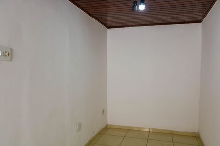 Sala de casa de condomínio para alugar com 2 quartos, 56m² em Encantado, Rio de Janeiro