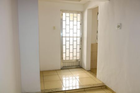 Sala de casa de condomínio para alugar com 2 quartos, 56m² em Encantado, Rio de Janeiro