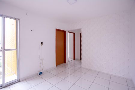 Sala de apartamento para alugar com 2 quartos, 48m² em Amendoeira, São Gonçalo