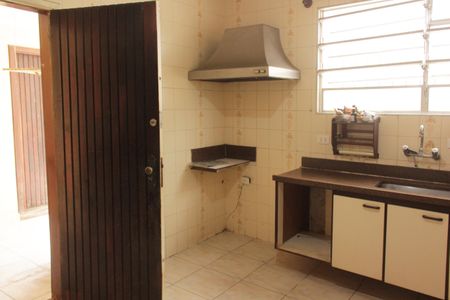 Casa para alugar com 250m², 3 quartos e 5 vagasCozinha