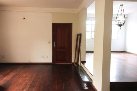 Sala de casa para alugar com 5 quartos, 250m² em Ponta da Praia, Santos