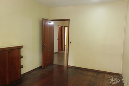 Casa para alugar com 250m², 3 quartos e 5 vagasQuarto 2