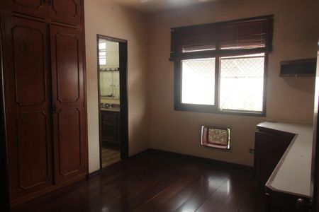 Casa para alugar com 250m², 3 quartos e 5 vagasSuíte 2