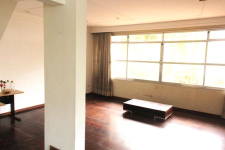 Casa para alugar com 250m², 3 quartos e 5 vagasSala 