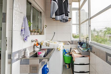 Apartamento à venda com 70m², 2 quartos e 1 vaga Apartamento à venda com 70m², 2 quartos e 1 vagaÁrea de Serviço