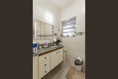 Apartamento à venda com 70m², 2 quartos e 1 vaga Apartamento à venda com 70m², 2 quartos e 1 vagaBanheiro