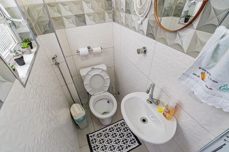 Apartamento à venda com 70m², 2 quartos e 1 vaga Apartamento à venda com 70m², 2 quartos e 1 vagaBanheiro de serviço