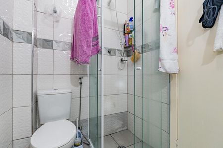 Apartamento à venda com 70m², 2 quartos e 1 vaga Apartamento à venda com 70m², 2 quartos e 1 vagaBanheiro