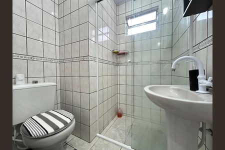 Casa para alugar com 57m², 2 quartos e sem vaga Casa para alugar com 57m², 2 quartos e sem vagaBanheiro