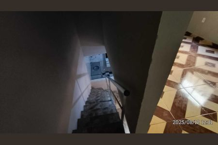 Corredor de casa de condomínio para alugar com 1 quarto, 20m² em Guaratiba, Rio de Janeiro