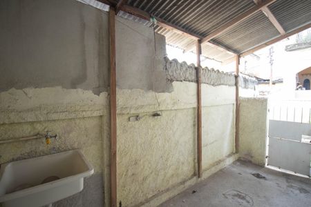 Casa para alugar com 50m², 2 quartos e sem vagaÁrea de Serviço