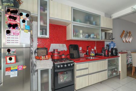 Casa à venda com 84m², 2 quartos e 2 vagasCozinha