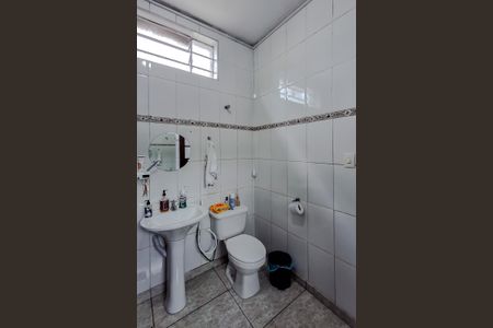 Casa para alugar com 180m², 3 quartos e sem vaga Casa para alugar com 180m², 3 quartos e sem vagaBanheiro