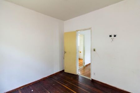 Quarto 2 de casa para alugar com 2 quartos, 90m² em Sagrada Família, Belo Horizonte